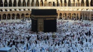 موسم الحج.. الأطفال يعيشون تجربة روحانية فريدة