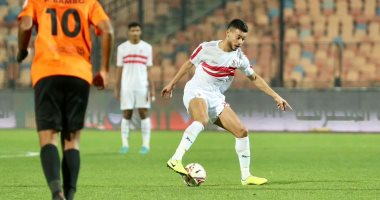 نبيل دونجا يغادر مباراة الزمالك وغزل المحلة بعد نزوله بـ10 دقائق