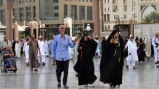 وصول أكثر من 633 ألف حاج إلى المدينة المنورة.. صور