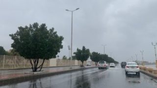 الدفاع المدنى السعودى يحذر من الطقس السيئ حتى الثلاثاء المقبل