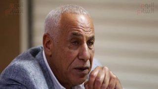 حسين لبيب يوجه رسالة للاعبى الزمالك قبل مواجهة بيراميدز.. ويعد بحل الأزمات