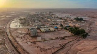 سفارة أمريكا في ليبيا: مساعداتنا لأهالي درنة المنكوبة تجاوزت 15 مليون دولار
