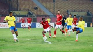 30 دقيقة.. صن داونز يهاجم والشناوي ينقذ مرمى الأهلي من استقبال هدف