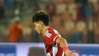 إمام عاشور التغيير الوحيد فى تشكيل الأهلي أمام الإسماعيلي عن مواجهة إنبي
