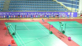 استاد القاهرة يتزين استعدادًا لاستضافة بطولة مصر الدولية للريشة الطائرة