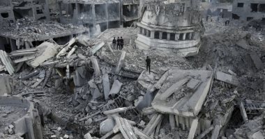 استشهاد 33 فلسطينيا جراء القصف الإسرائيلى المستمر لقطاع غزة