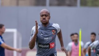 الأهلى يتواصل مع الشركة الراعية للدورى الأفريقي لحل أزمة سفر الأجانب لتنزانيا