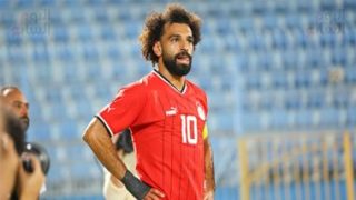 الإذاعة الداخلية باستاد هزاع بن زايد تُرحب بـ محمد صلاح.. فيديو