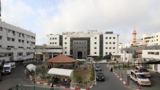 مجمع “الشفاء” الطبي بغزة يعلن وفاة طفل ثانى داخل الحضانات