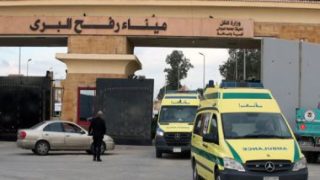 ميناء رفح البرى يستقبل 8 جرحى فلسطنيين من قطاع غزة