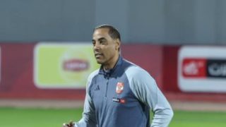 زى النهارده.. خالد بيبو يقود الأهلى للتتويج ببطولة أفريقيا بهاتريك فى صن داونز