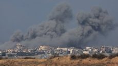 وول ستريت جورنال: ضائقة السلطة المالية تهدد خطط أمريكا لغزة ما بعد الحرب