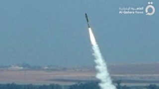فصائل فلسطينية تعلن قصف موقع كيسوفيم الإسرائيلي برشقة صاروخية