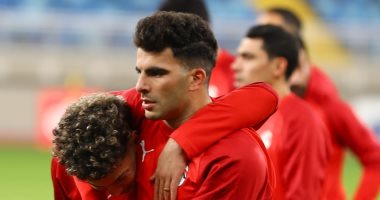 المنتخب وحدة واحدة .. وصلة هزار بين زيزو وإمام عاشور فى مران اليوم “صور”