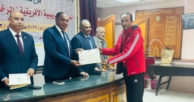 اتحاد الكرة يسلم شهادات الرخصة التدريبة D بقنا