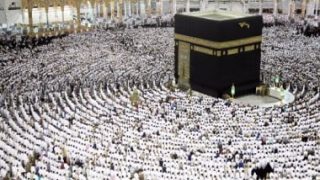 الشؤون الدينية بالحرمين تدعو المعتمرين إلى التعاون مع الأمن وعدم التزاحم