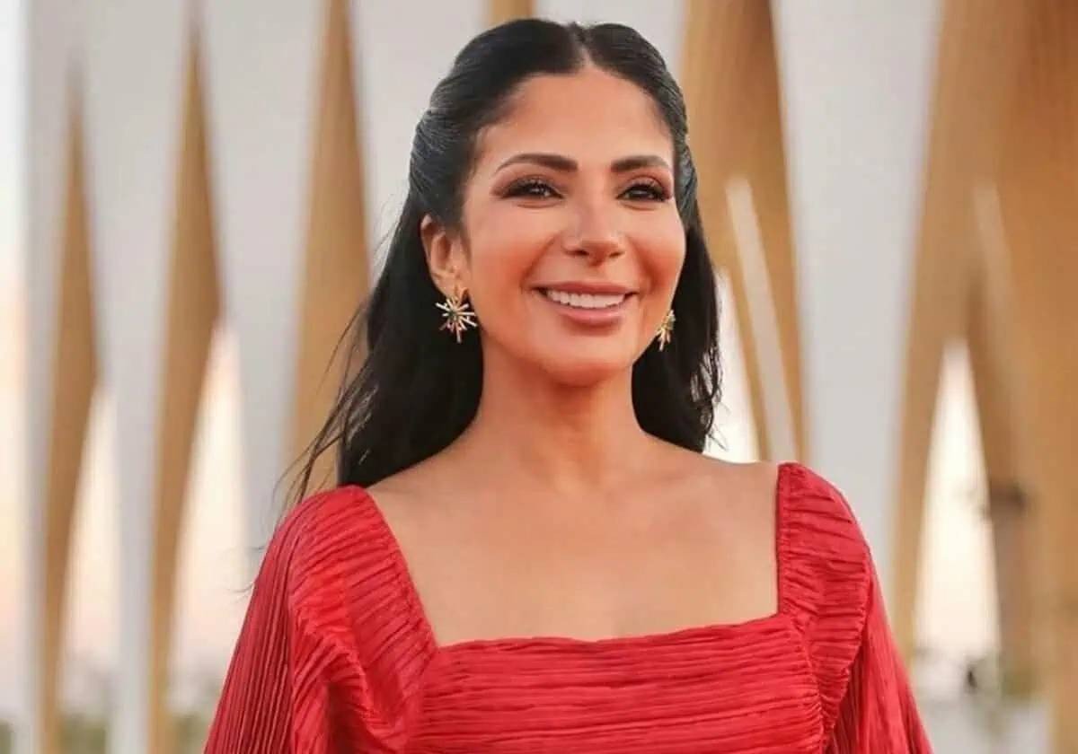 أول تعليق لـ “منى زكي” على تكريمها في مهرجان البحر الأحمر السينمائي الدولي 