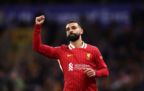 رقم مضيء يلمع أمام أعين محمد صلاح | رياضة عالمية